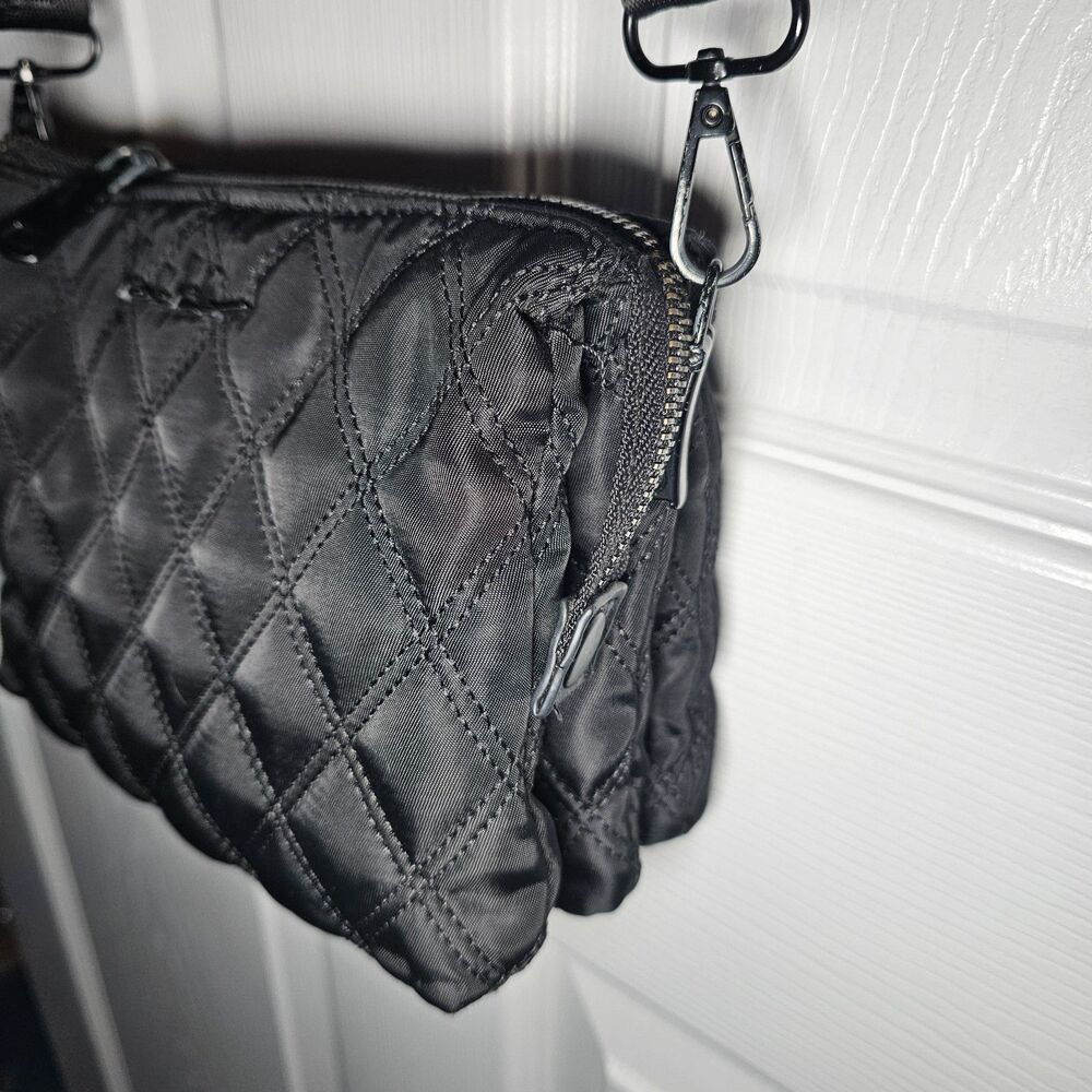 Nicole Miller Black Quilted Crossbody Lots Of Pockets - Picture 4 of 12